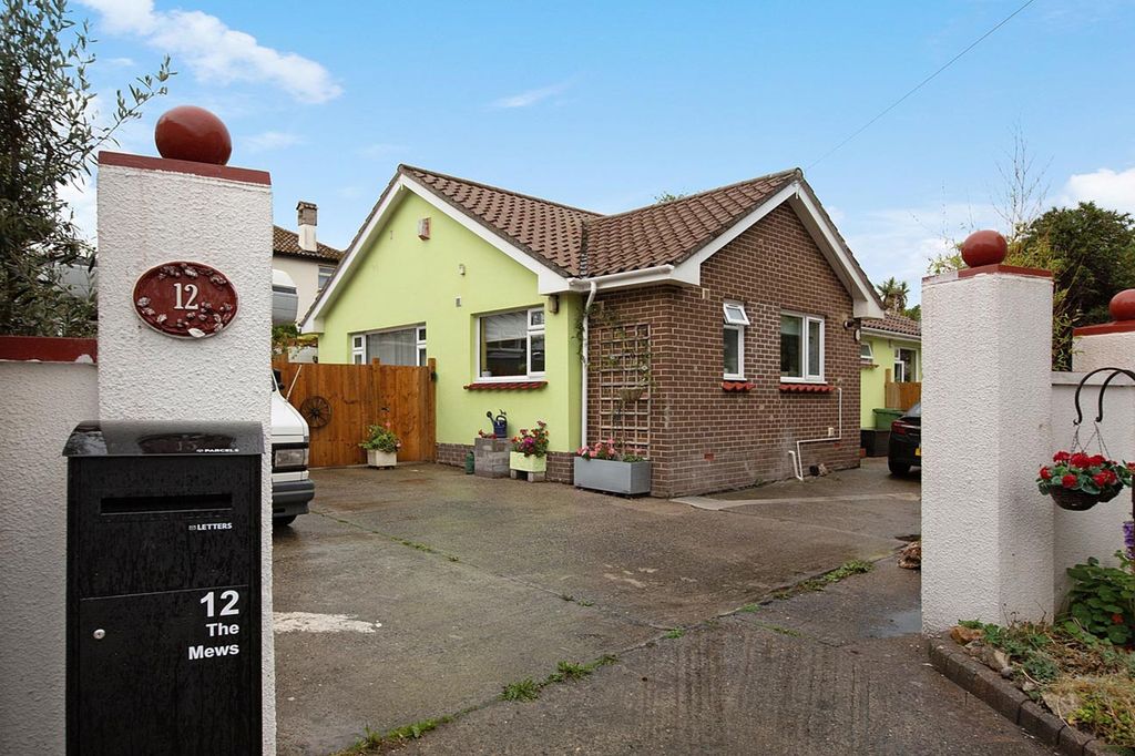 Property photo 1 of 22