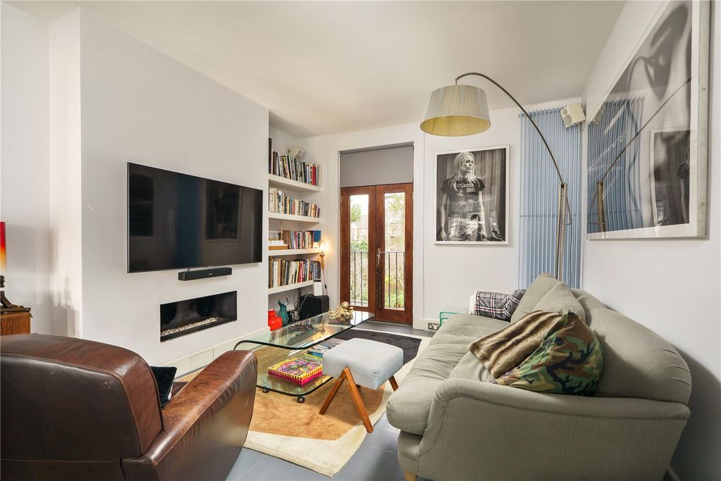 Property photo 1 of 12 Picture No. 01