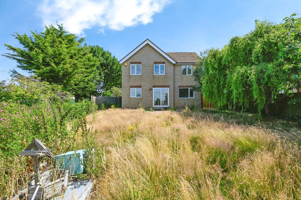 Property photo 3 of 17