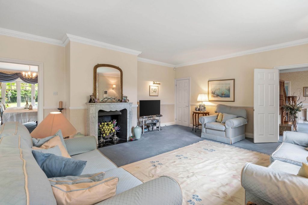 Additional image 13 of 6 bed detached house for saleGreenway, Hutton Mount, Brentwood CM13