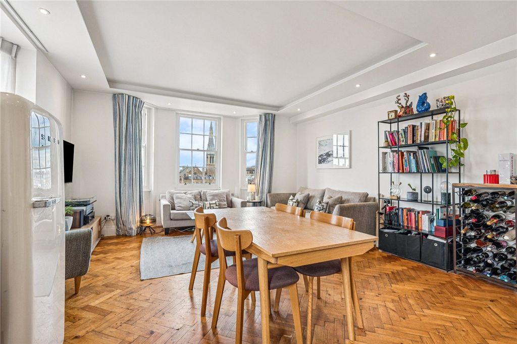 Property photo 3 of 8 Picture No. 08