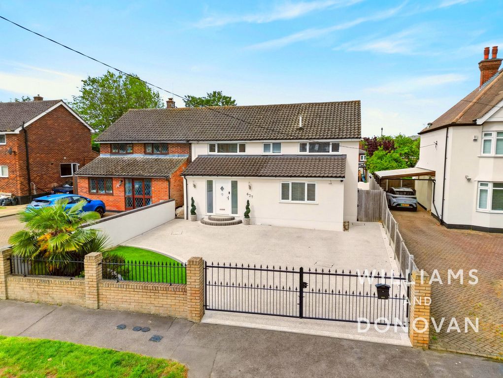 Property photo 1 of 42