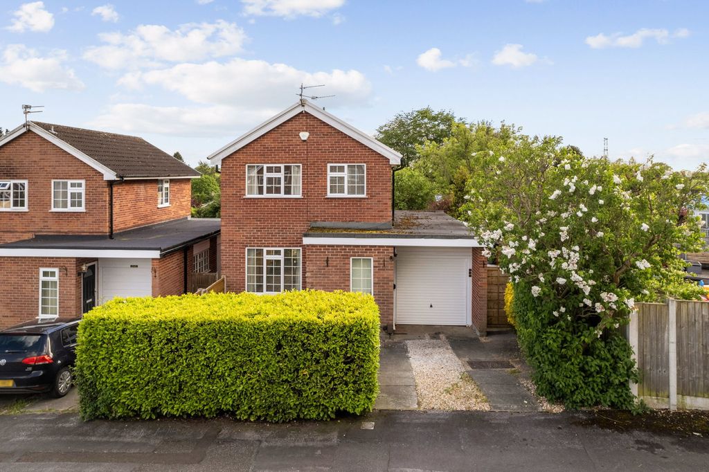 Property photo 1 of 24