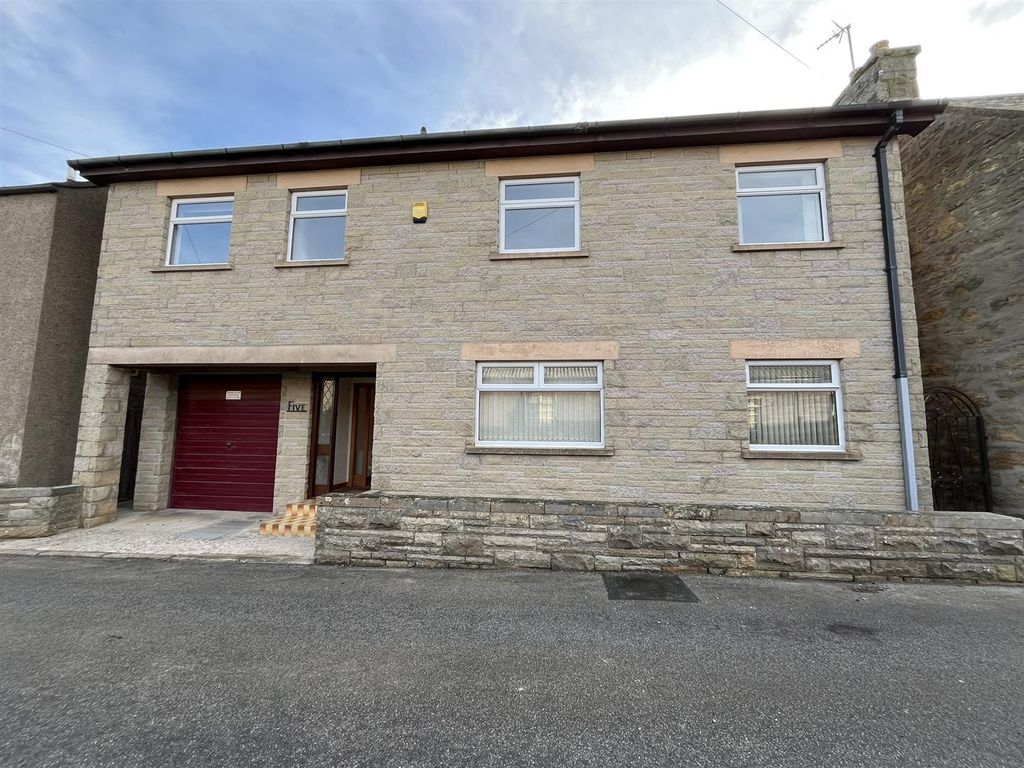 Property photo 1 of 25 5 West Back Street, Elgin