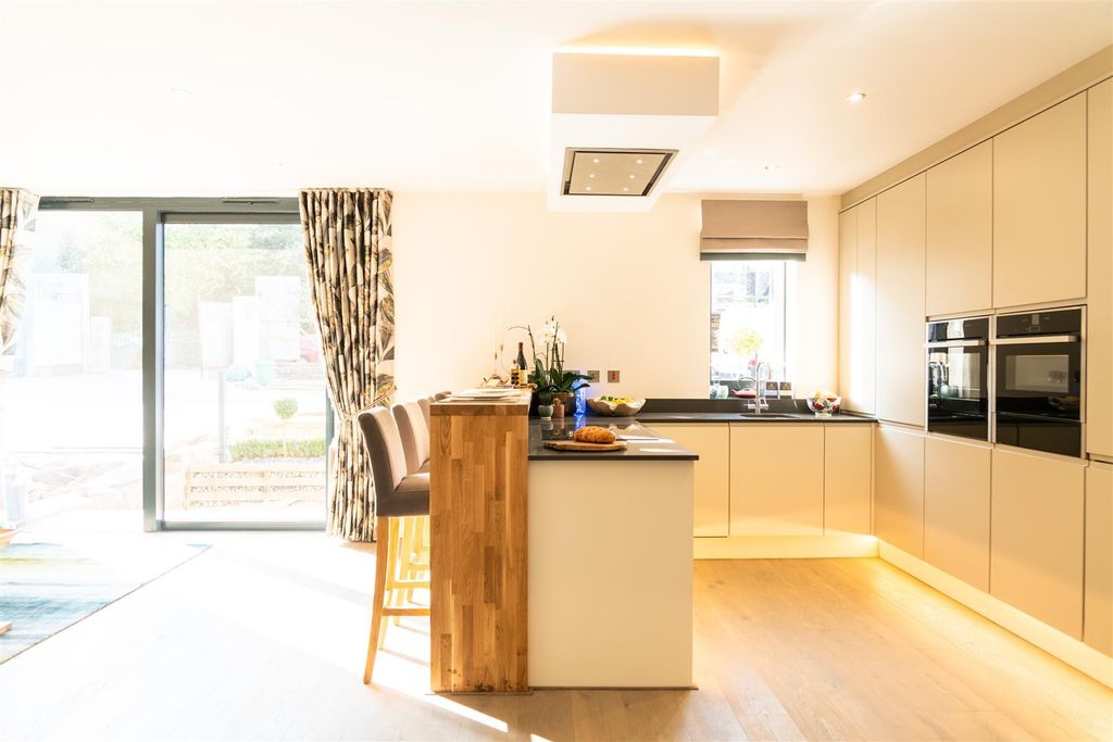 Property photo 2 of 8 `-