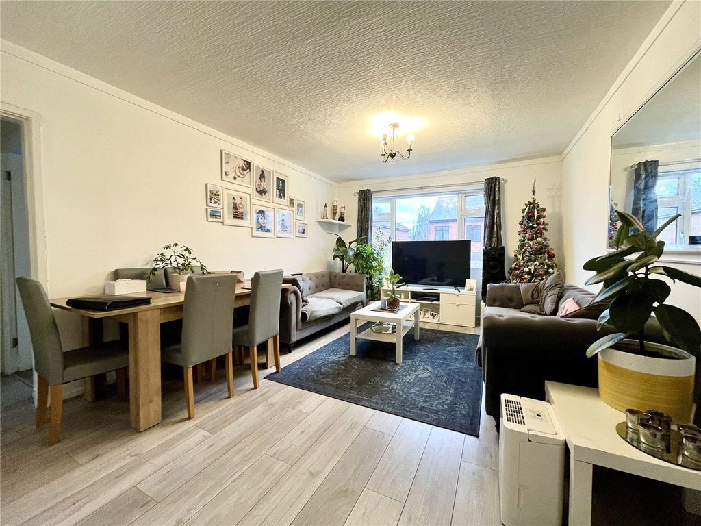 Property photo 2 of 13 Picture No. 03