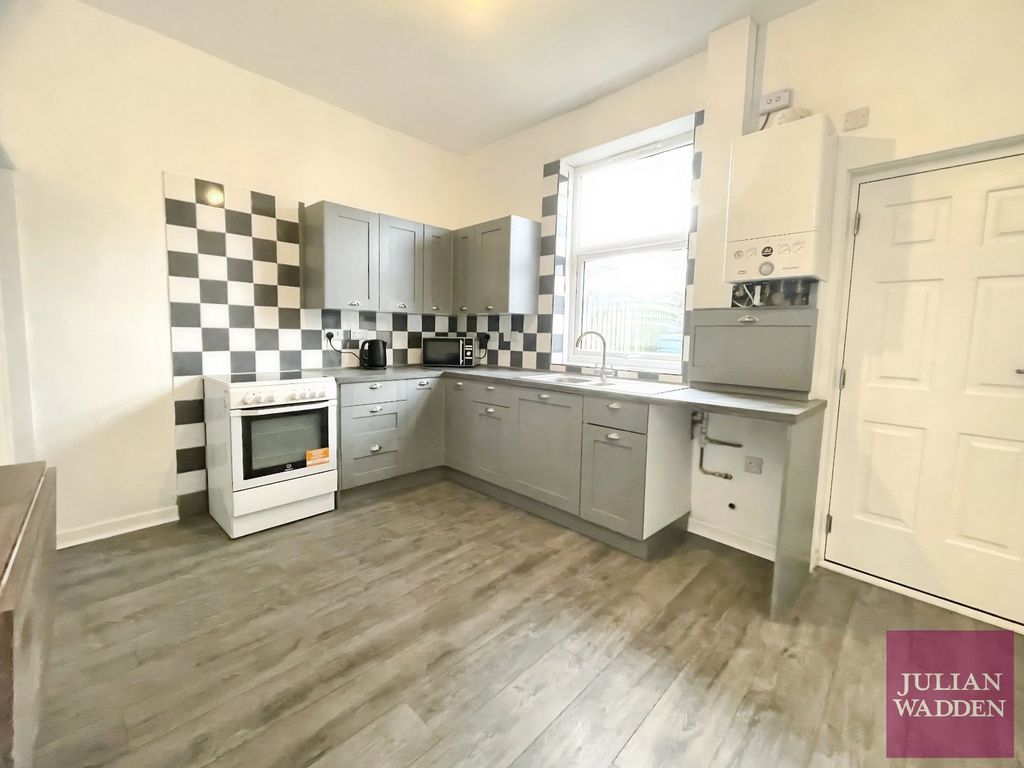 Property photo 3 of 10 Picture No. 09