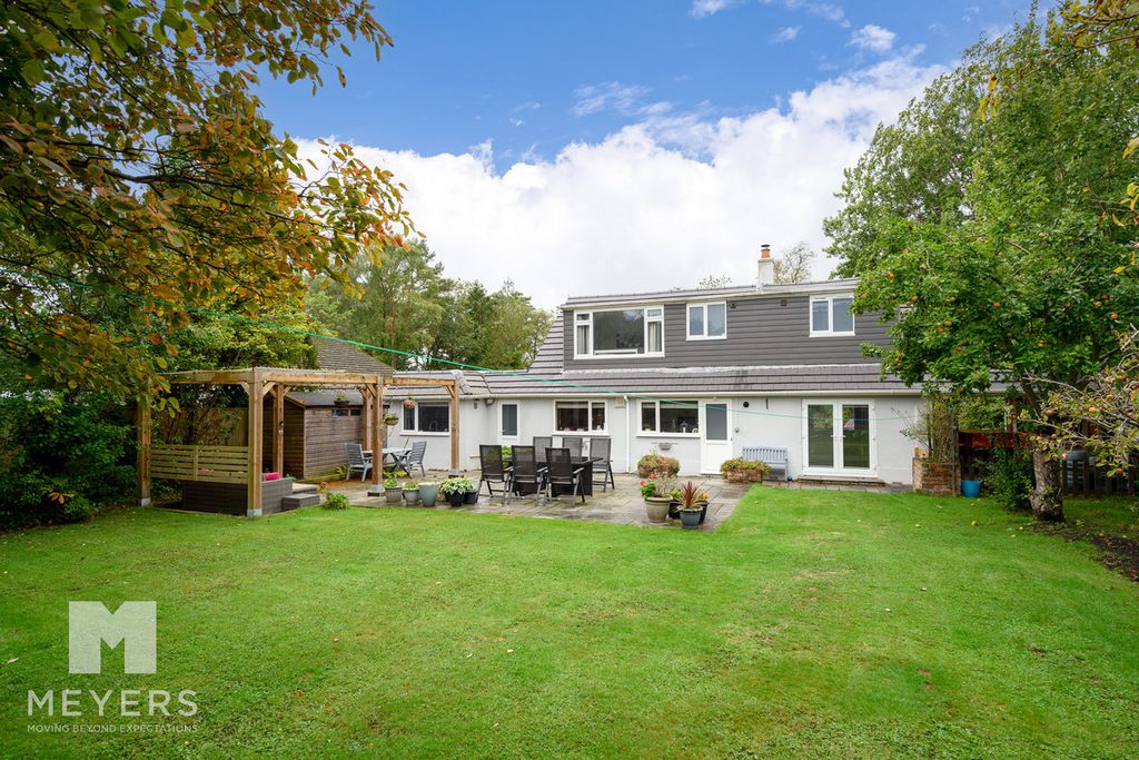 Property photo 3 of 28