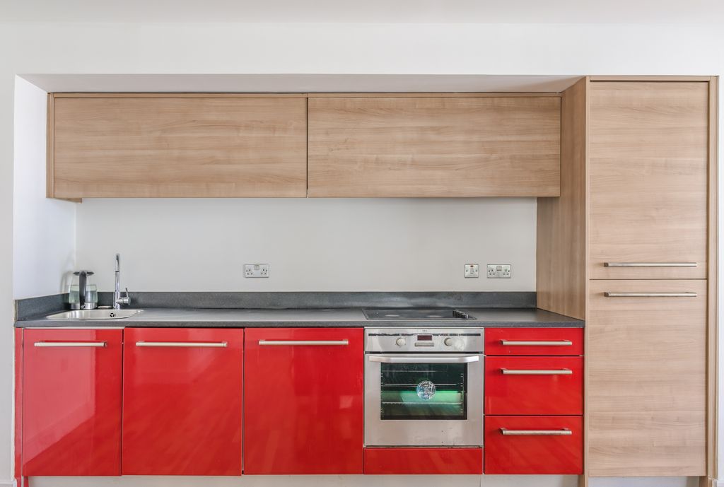 Property photo 3 of 10 308 Hemisphere-6