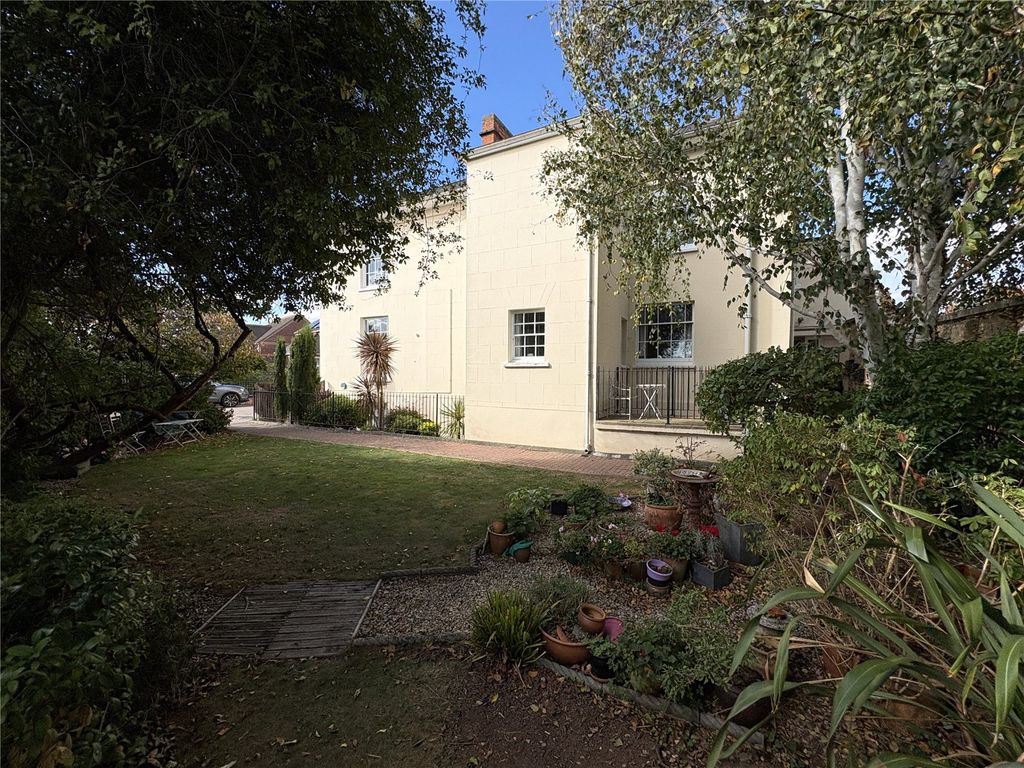 Property photo 2 of 16 Picture No. 03