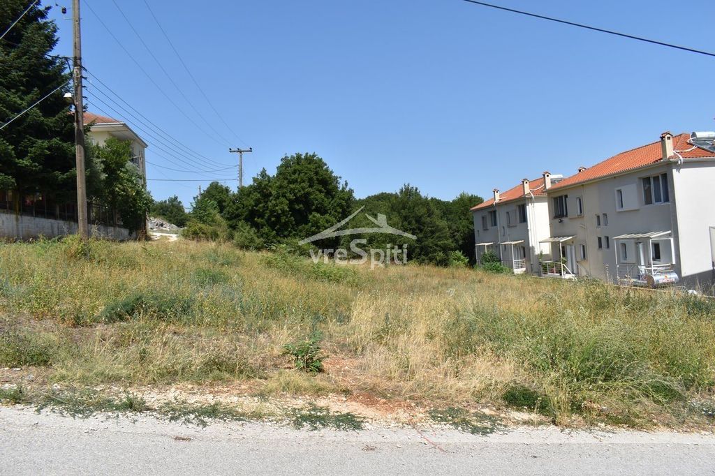 Property photo 1 of 25