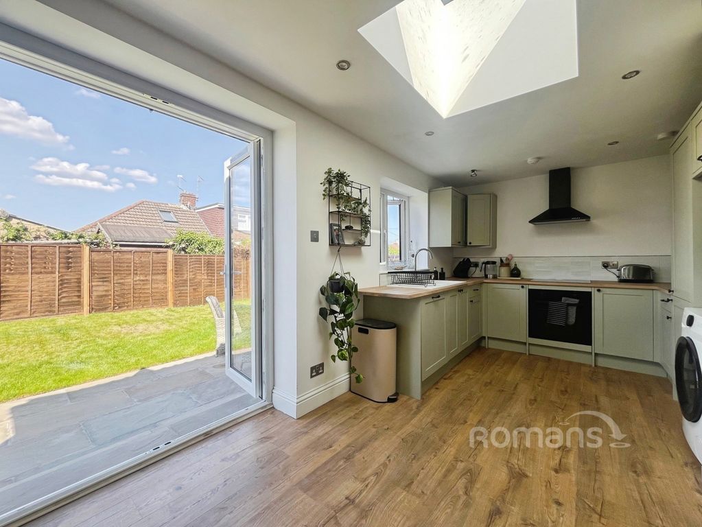 Property photo 2 of 15 Pbox-Img.Jpg