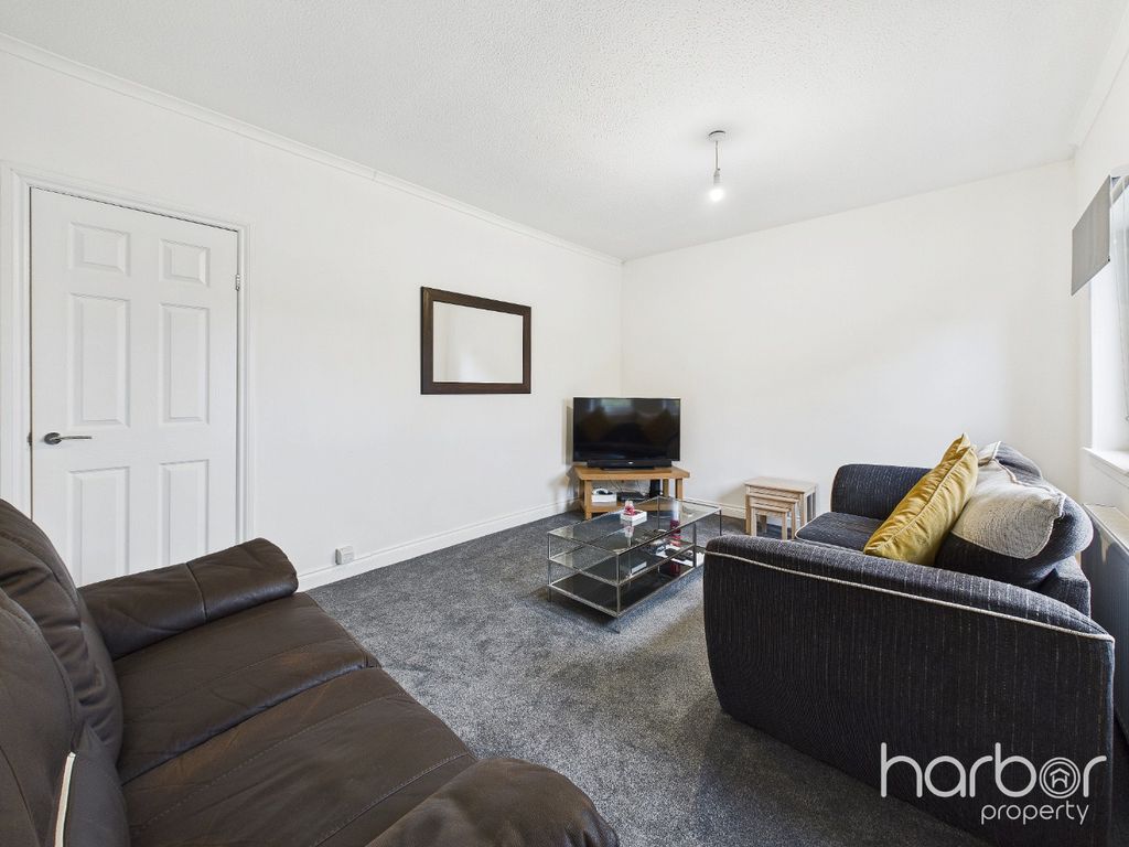 Property photo 3 of 13 4590807