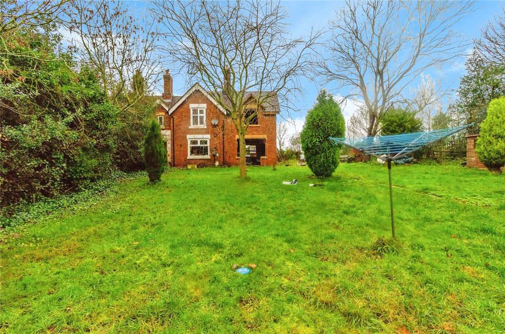 Property photo 1 of 29 Picture No. 10