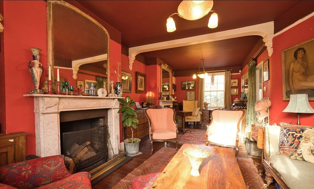 Property photo 2 of 19 Picture 2