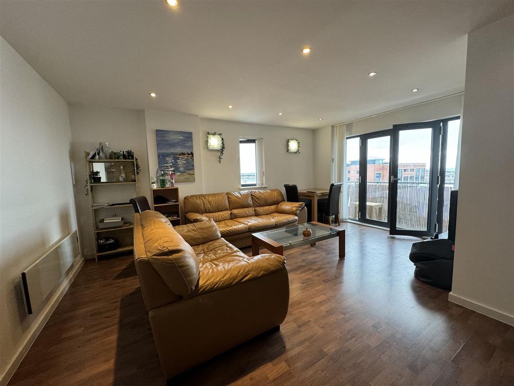 Property photo 1 of 13 Lounge Diner Open To Kitchen