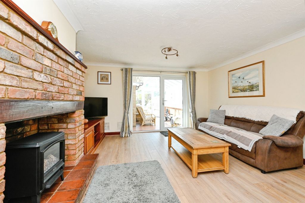 Property photo 3 of 20