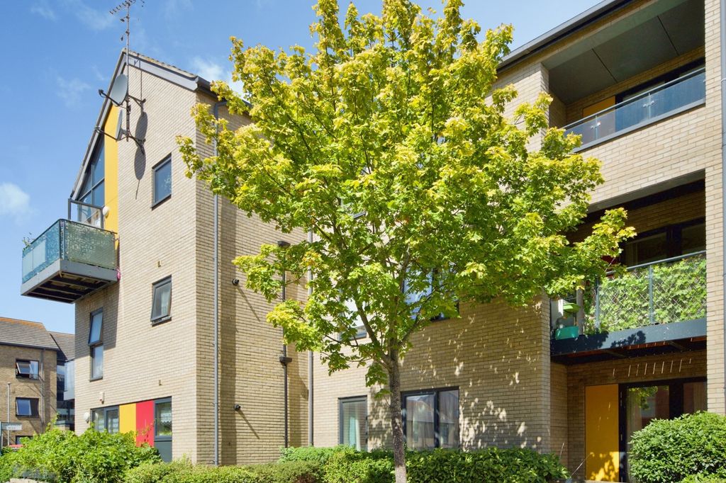 Property photo 3 of 19 Pbox-Img.Jpg
