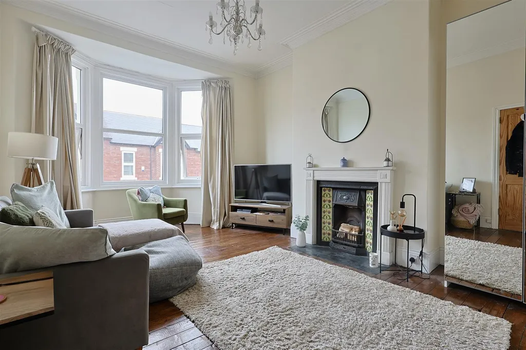 Apartment in Newcastle upon Tyne, South Gosforth - More