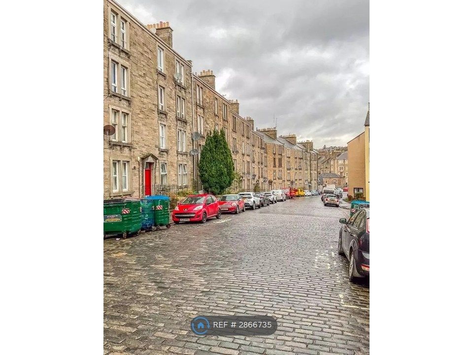 Property photo 2 of 13 2