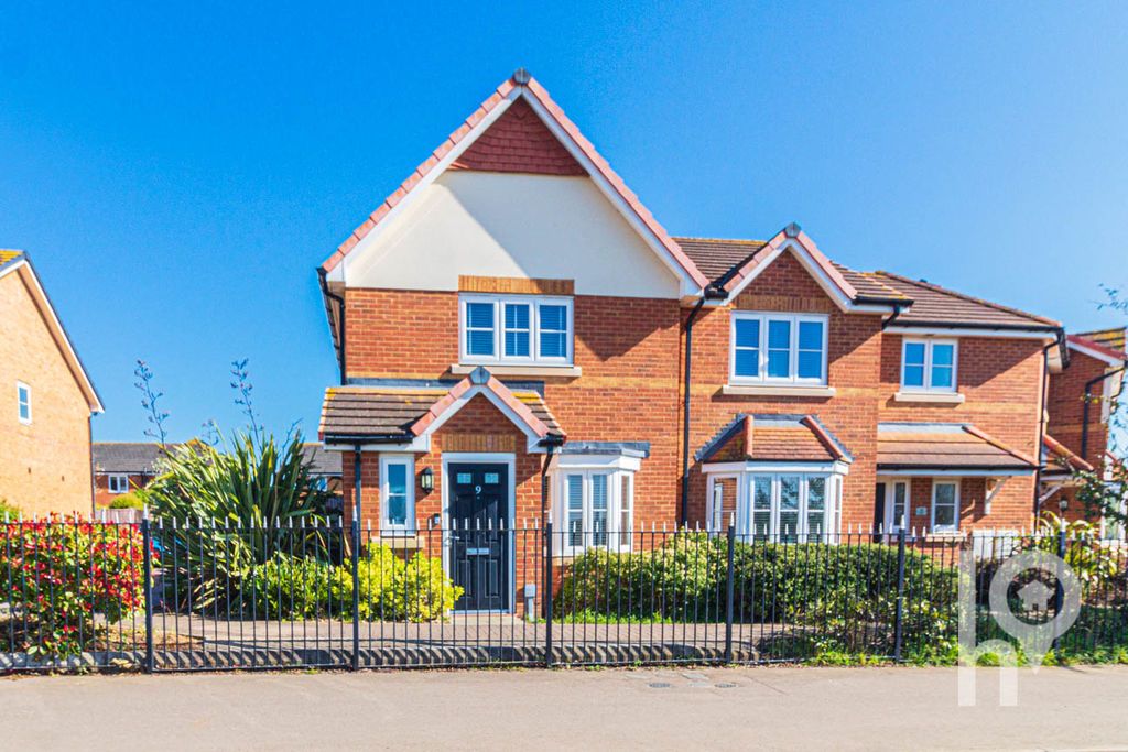 Property photo 3 of 13 Photo 13