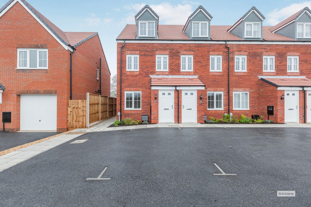 Property photo 1 of 15 Image