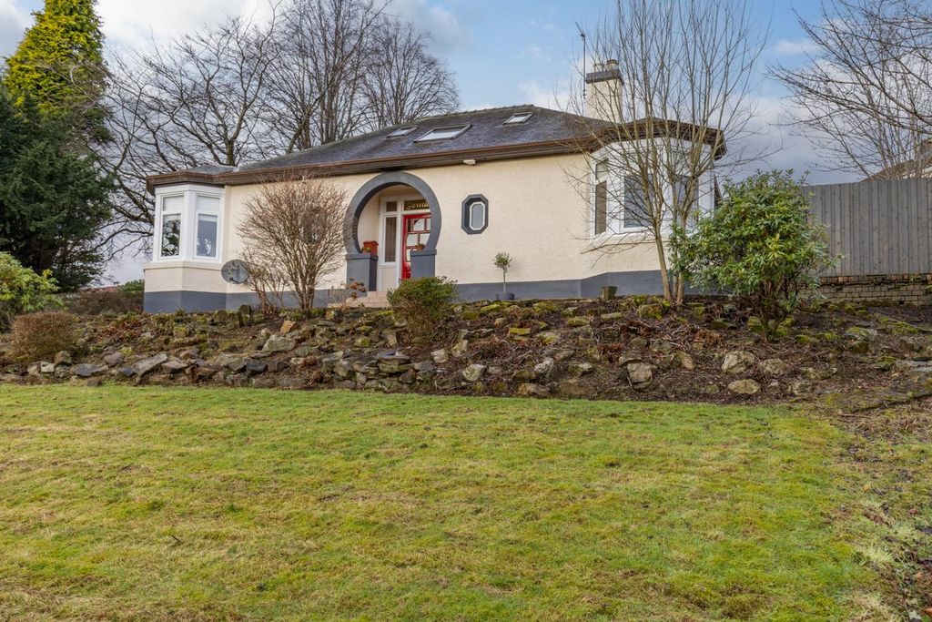 Property photo 1 of 31