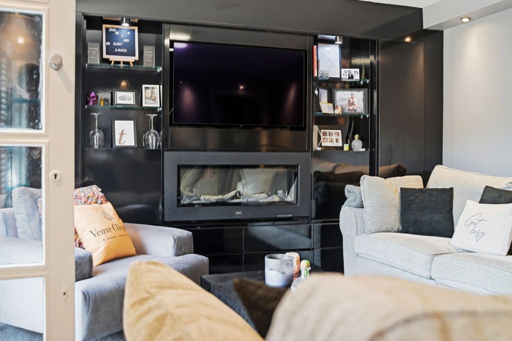 Additional image 5 of 2 bed flat for saleSlate Wharf, Ship Canal House M15