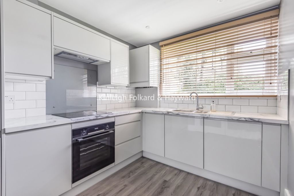 Property photo 1 of 7 99271A23-Bccf-4c43-A