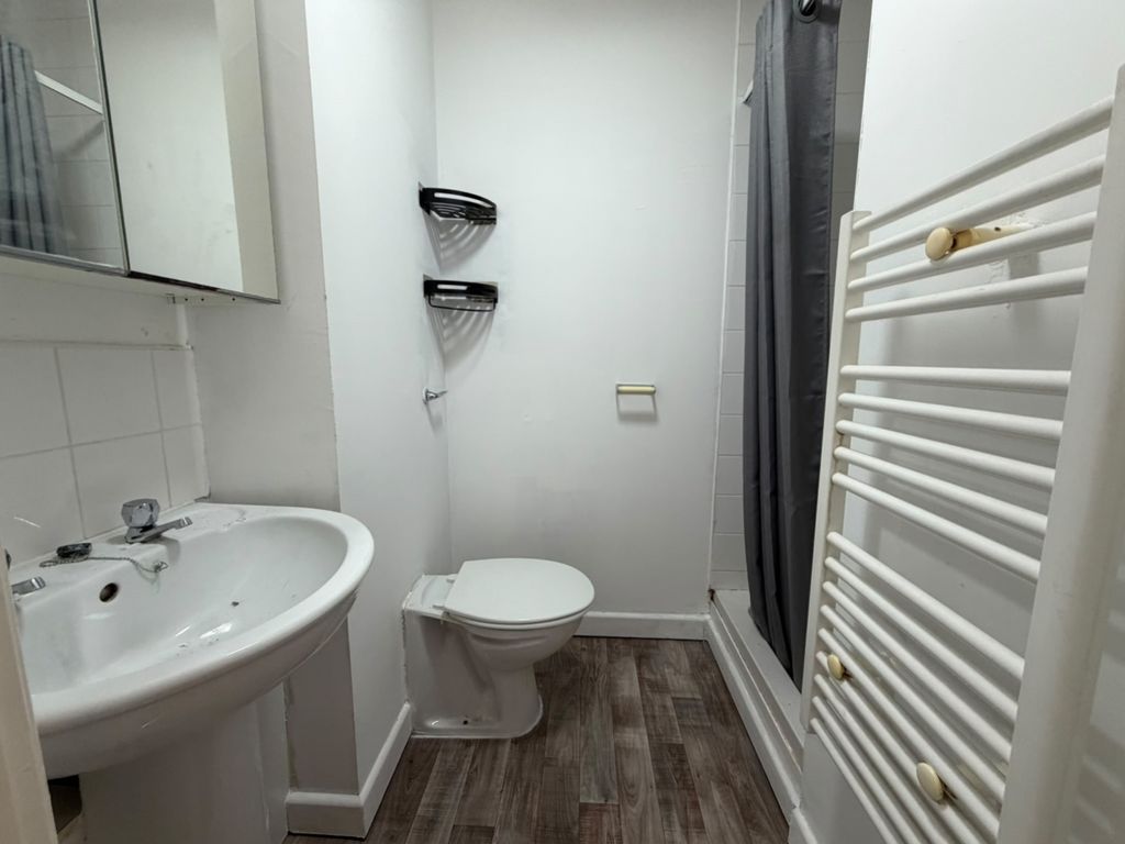Property photo 2 of 7 Lrg_4Aaffcf0-4996-4F9c-Ac89-282Fee58B7Fd