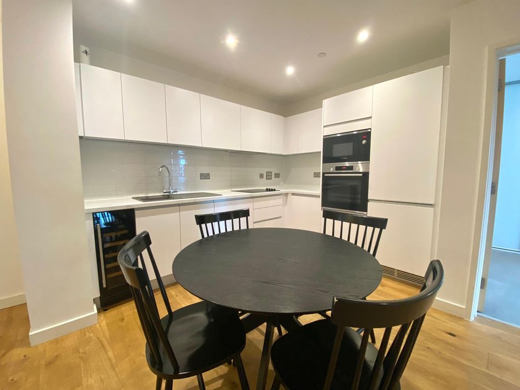 Property photo 2 of 17 Gallery