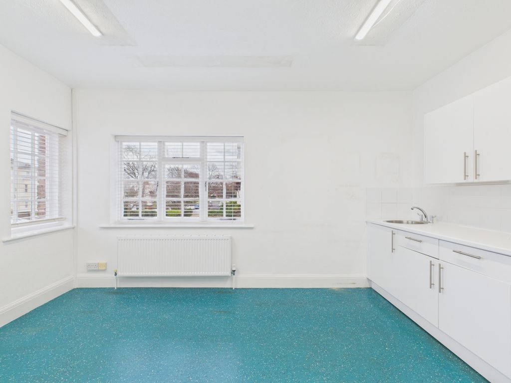 Property photo 3 of 13 Photo 5