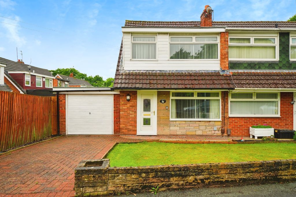 Property photo 1 of 17