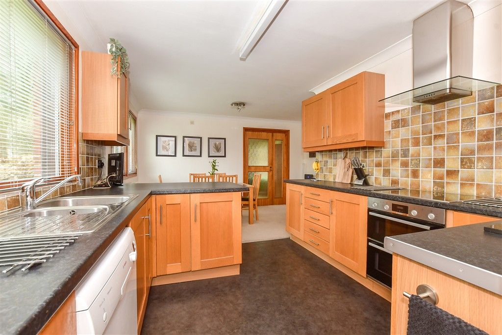 Property photo 1 of 25 Kitchen