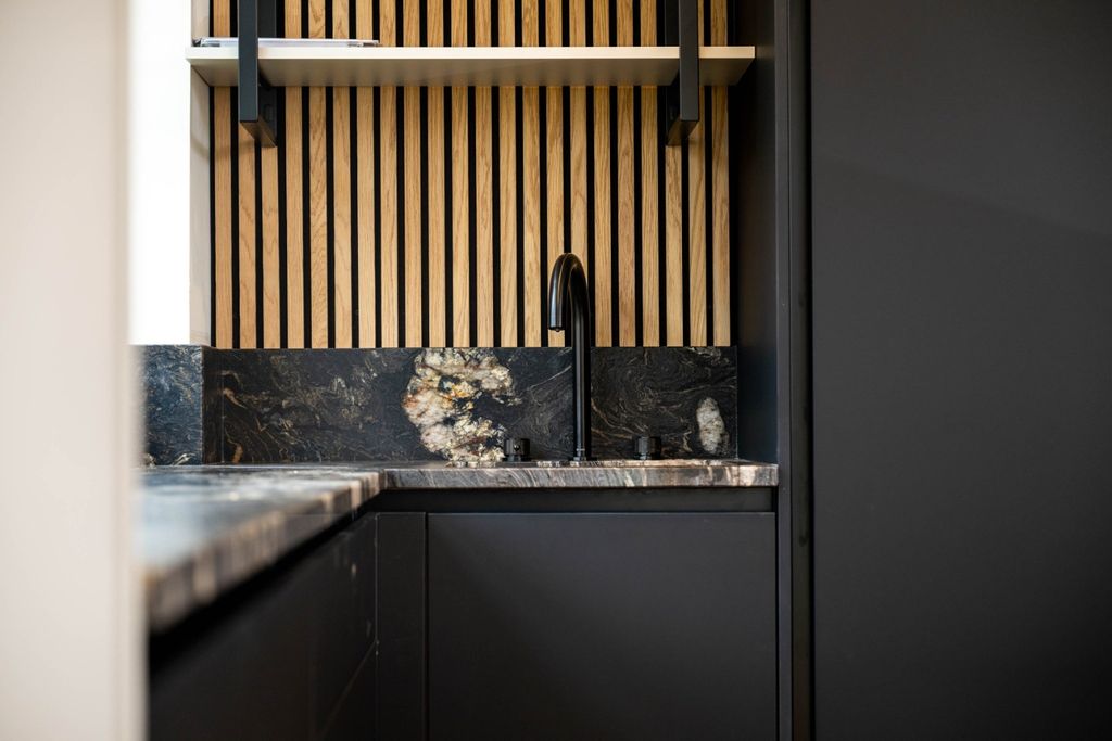 Property photo 3 of 26 4121965