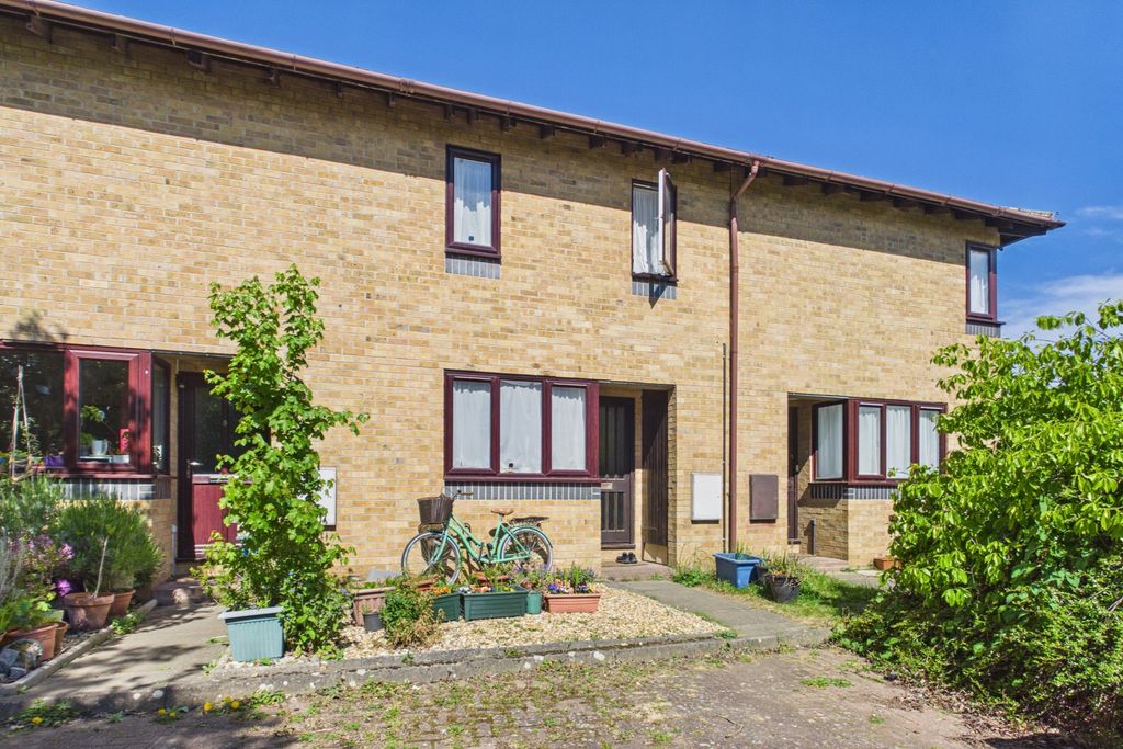 Property photo 1 of 7 Cam03259G0-Pr0283-Still009