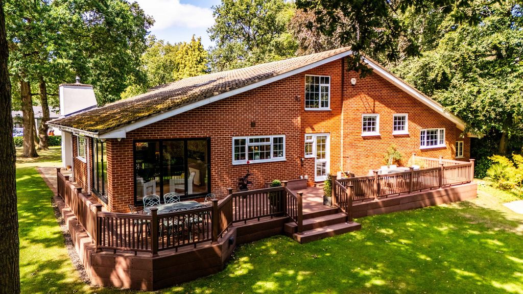 Property photo 2 of 47