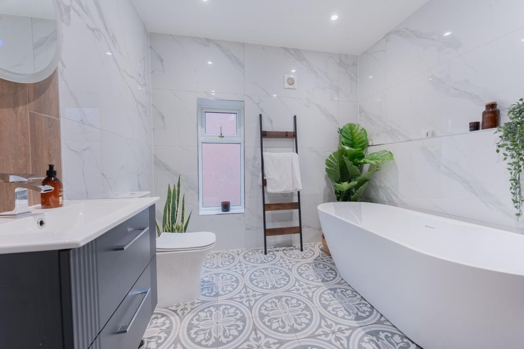 Property photo 3 of 24 _Dsc4928-Hdr.Jpg