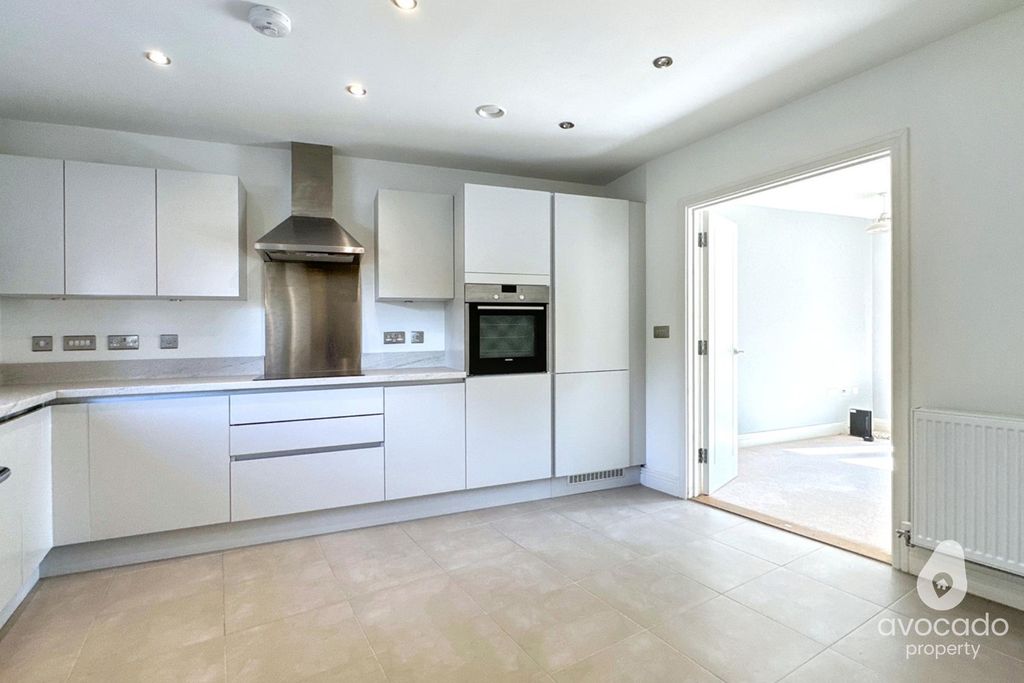 Property photo 2 of 11 4354862