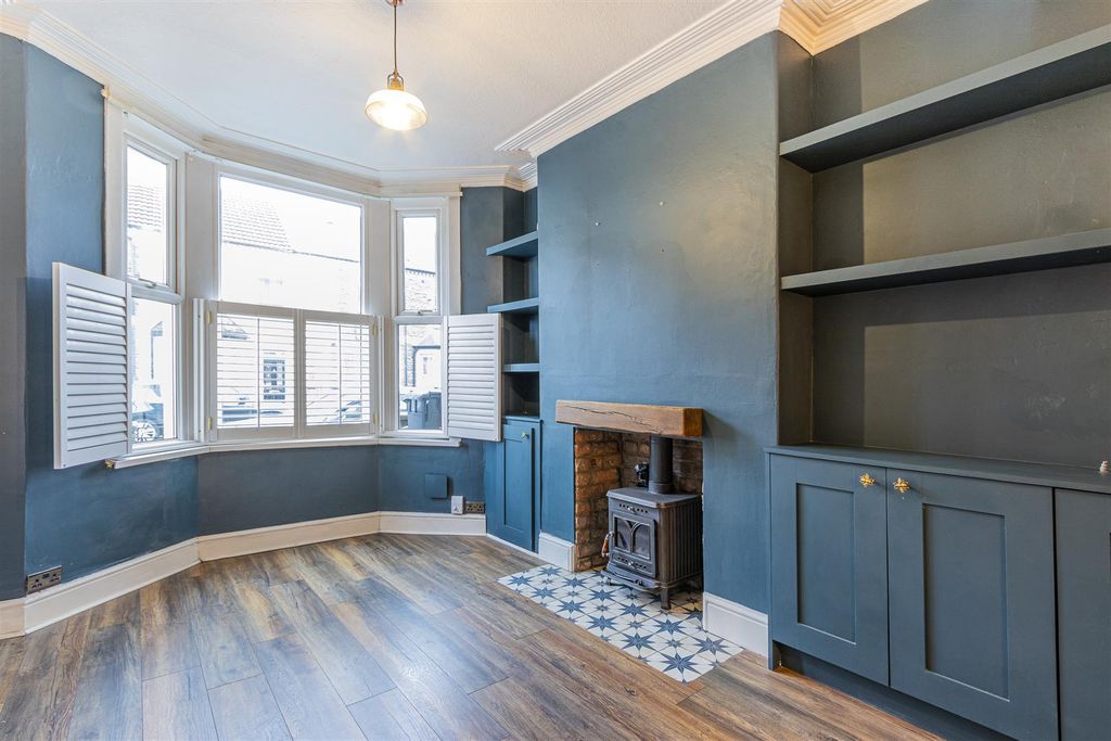 Property photo 2 of 16 Arabella Street 71-6.Jpg