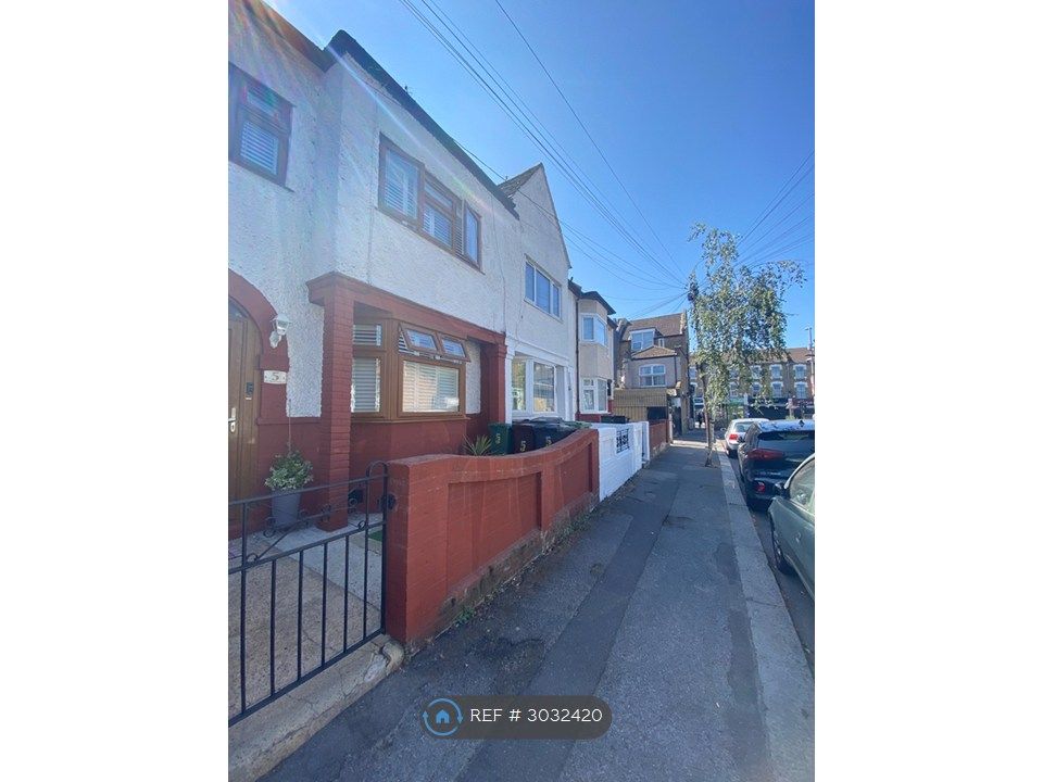 Property photo 1 of 8