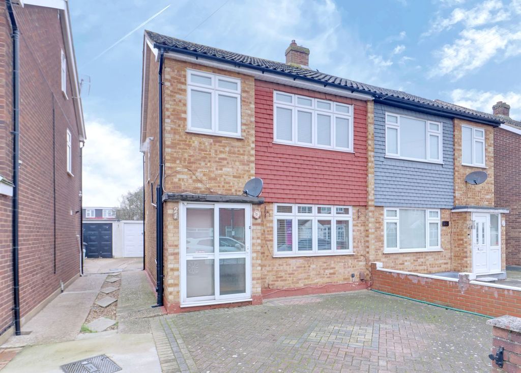 Property photo 1 of 16