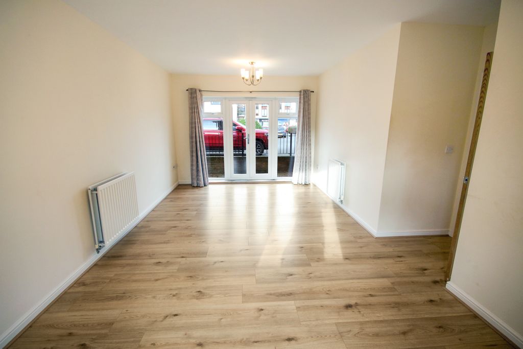 Property photo 2 of 9 Img_7482