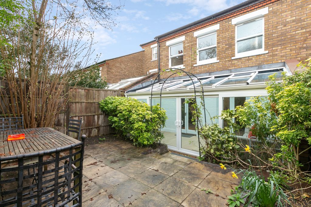 Property photo 3 of 11