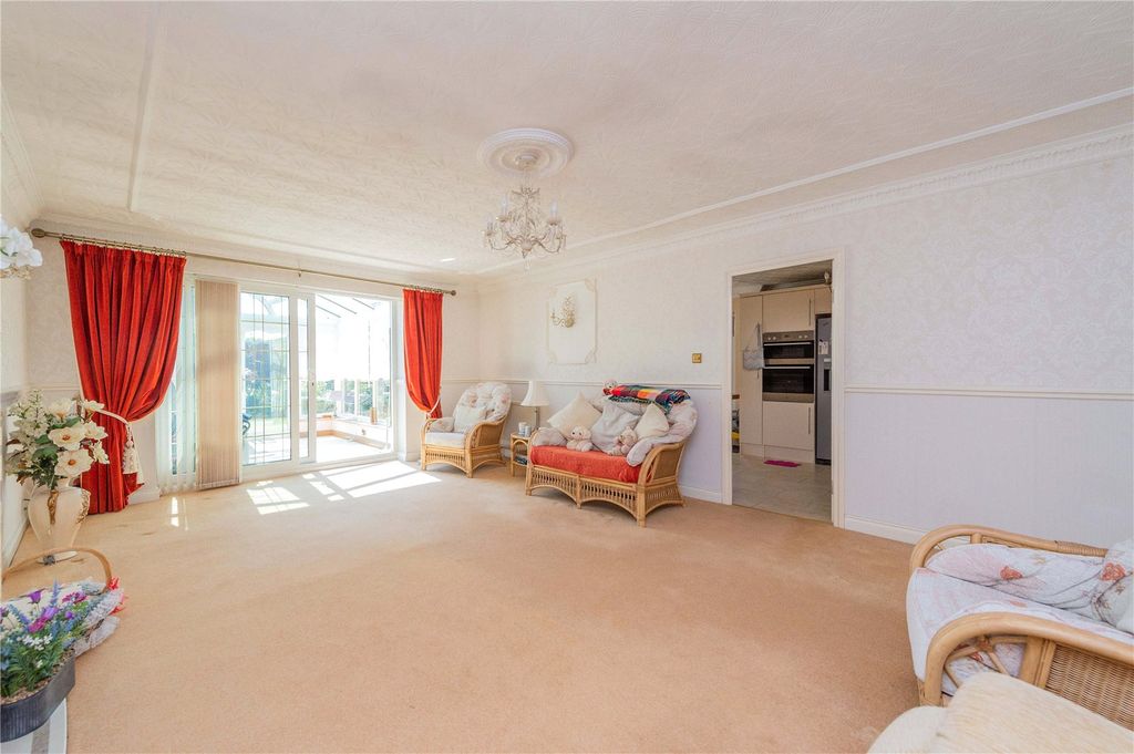 Property photo 3 of 25 Picture No. 18