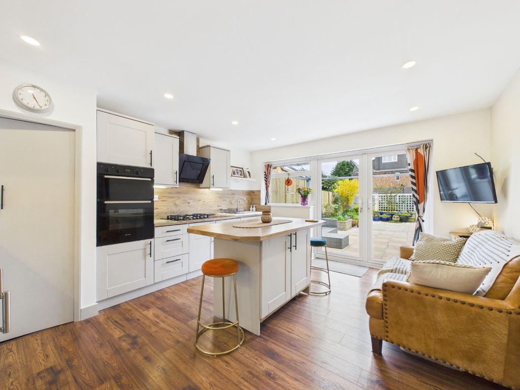 Property photo 1 of 16 5002502