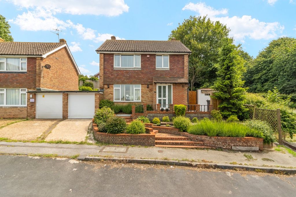 Property photo 1 of 29