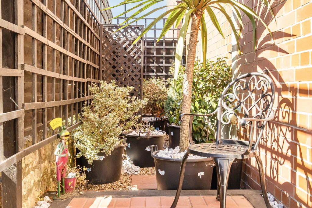 Property photo 2 of 18 Outdoor Terrace