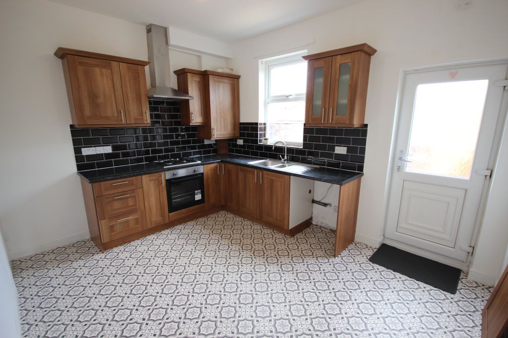 Property photo 3 of 16 Front Bedroom