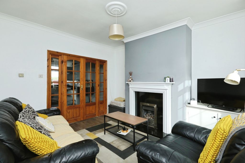 Property photo 3 of 19 Pbox-Img.Jpg